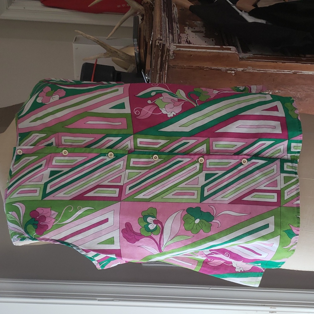 Talbots Sleeveless Blouse with button up back - Picture 2 of 10